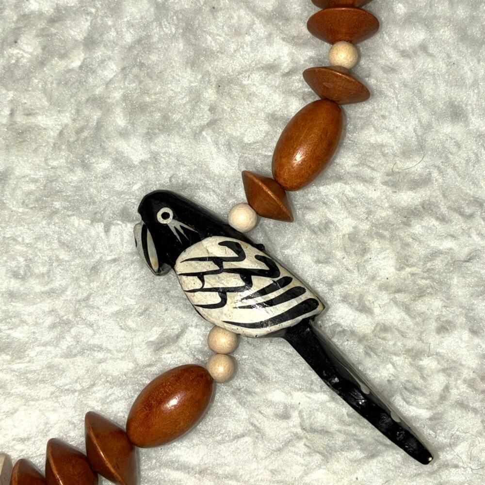 Vintage hand-carved wood bird fetish necklace - Picture 3 of 3